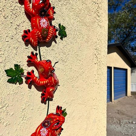 Los Lunas Los Casita Azul- Cozy Blue Houseヴィラ エクステリア 写真