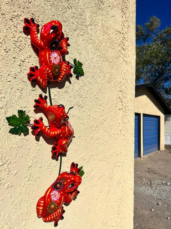 Los Lunas Los Casita Azul- Cozy Blue Houseヴィラ エクステリア 写真